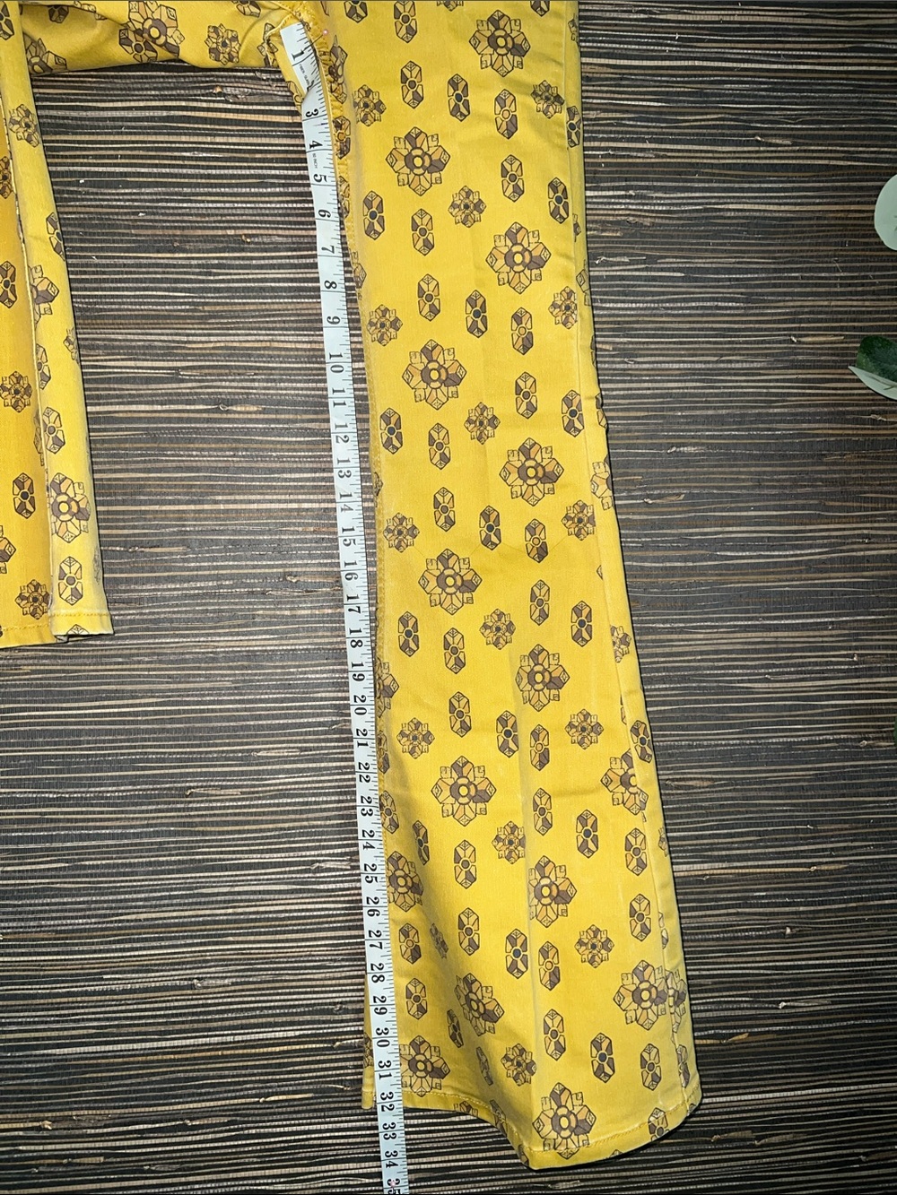🆕 Free People Printed Penny Pull-On Flare Jeans 27 - Picture 11 of 16